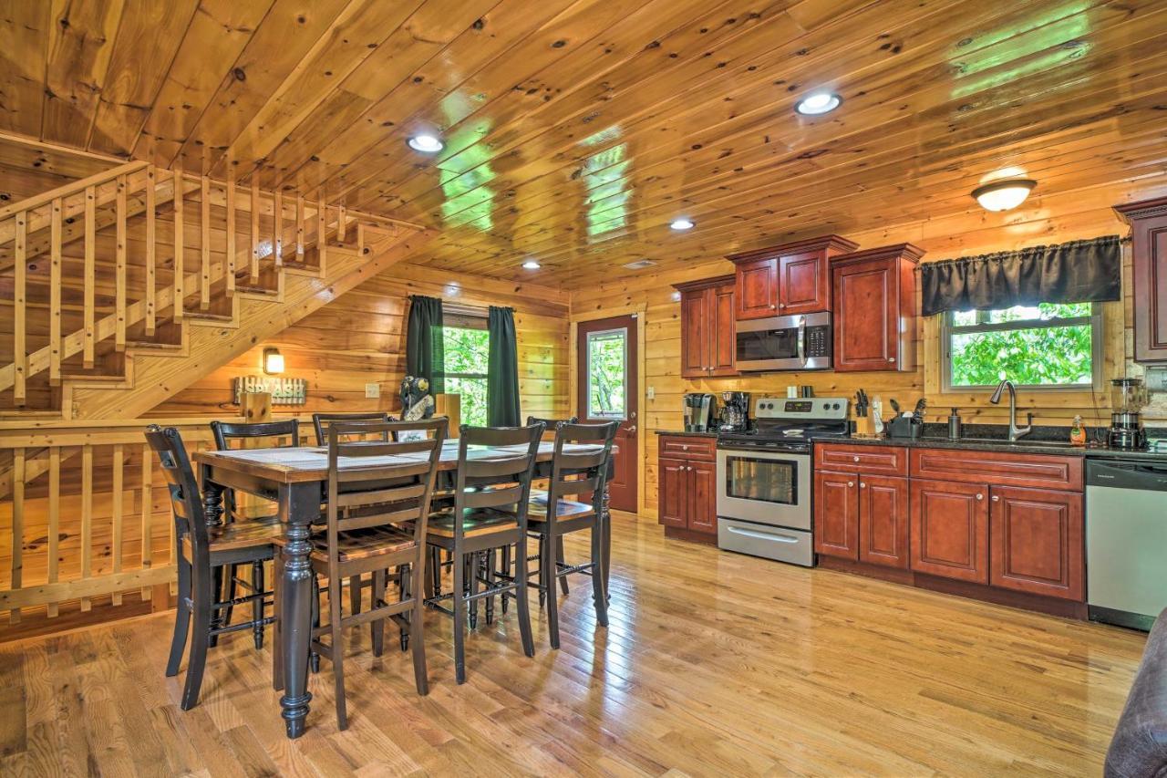 Pigeon Forge Cabin Sauna, Saltwater Pool And Views! Sevierville Exterior photo