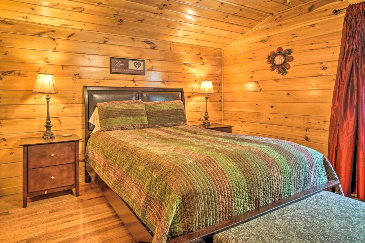 Pigeon Forge Cabin Sauna, Saltwater Pool And Views! Sevierville Exterior photo